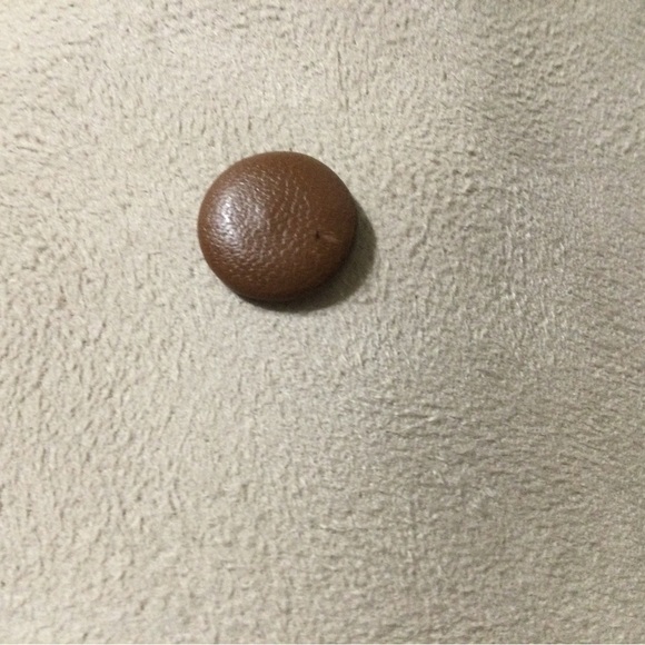 Vasic Eden Leather Bucket Bag - Picture 15 of 15